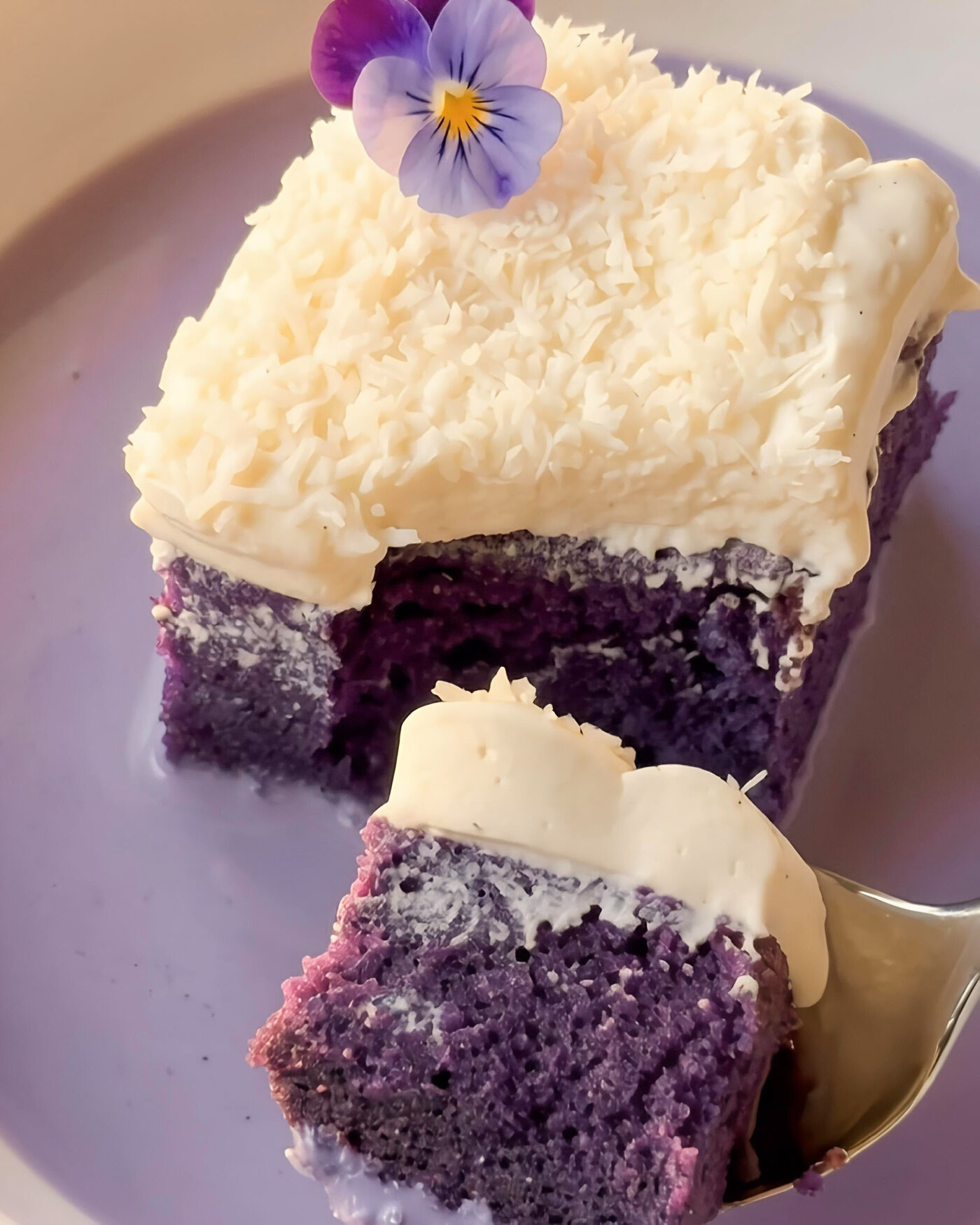 Den Bedste Ube Kokos Tres Leches-kage