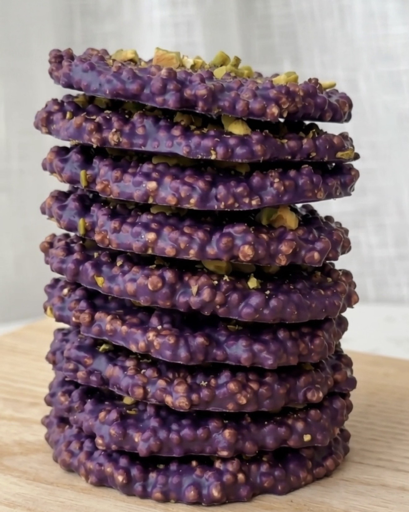 Ube Pistachio Quinoa Bites: Sunde Lilla Snack Uden Bagning