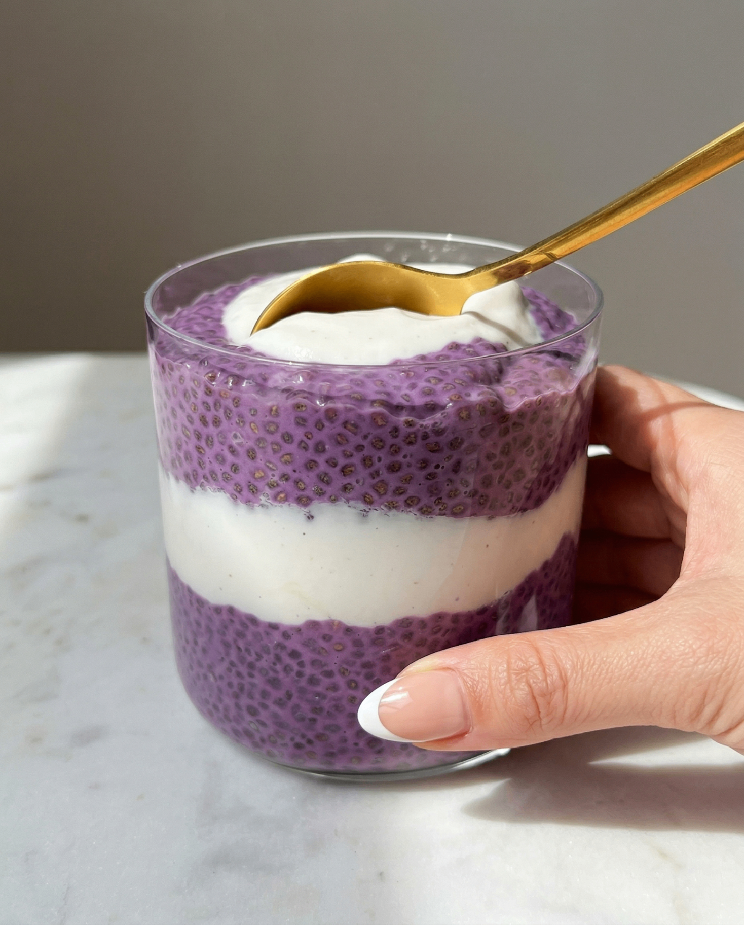 Ube Chia Pudding: Nem lilla morgenmadsopskrift