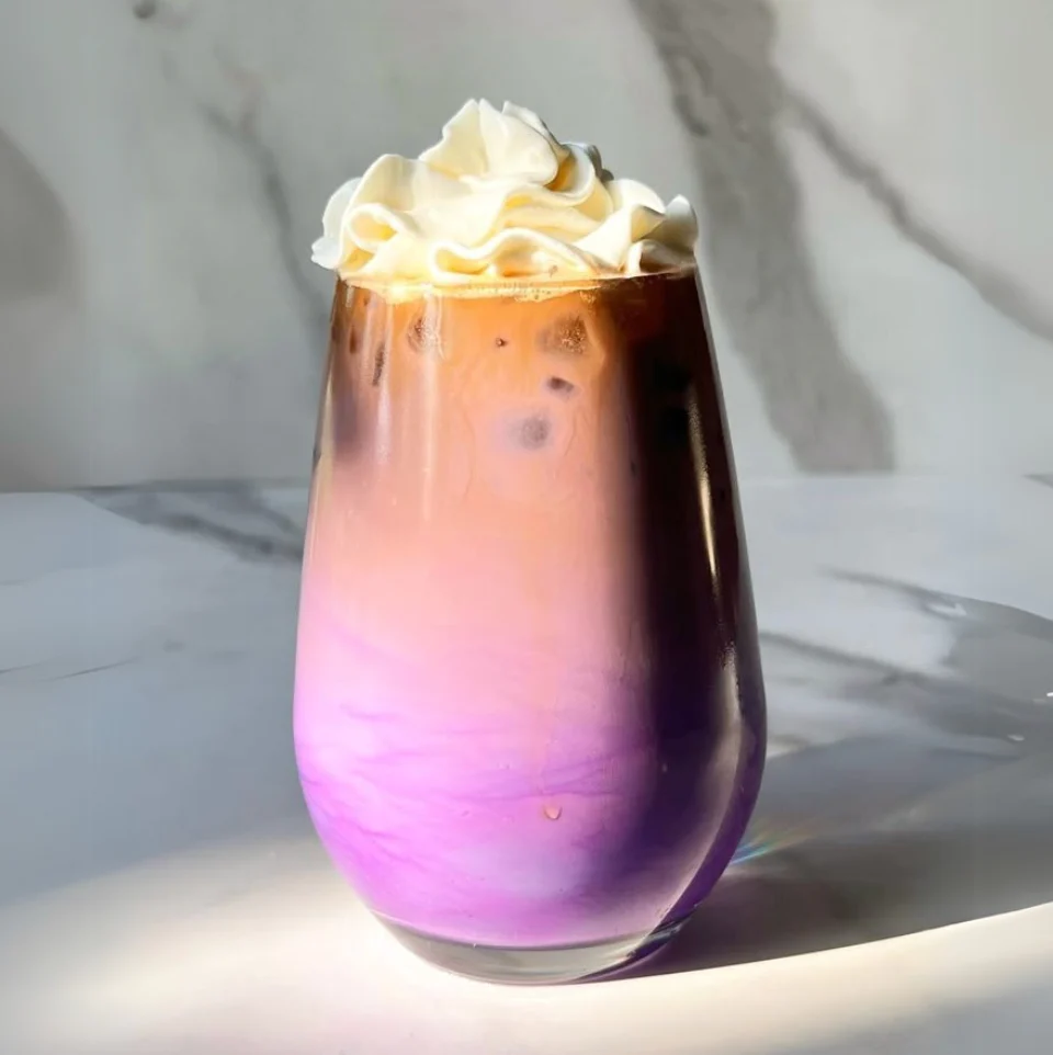 Ube Dalgona Pisket Kaffe Opskrift